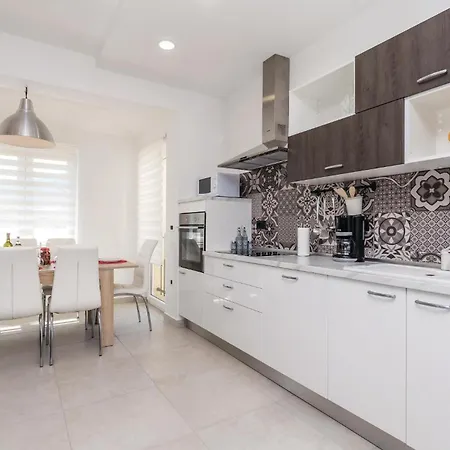 Nyaraló Beautiful In With Wifi